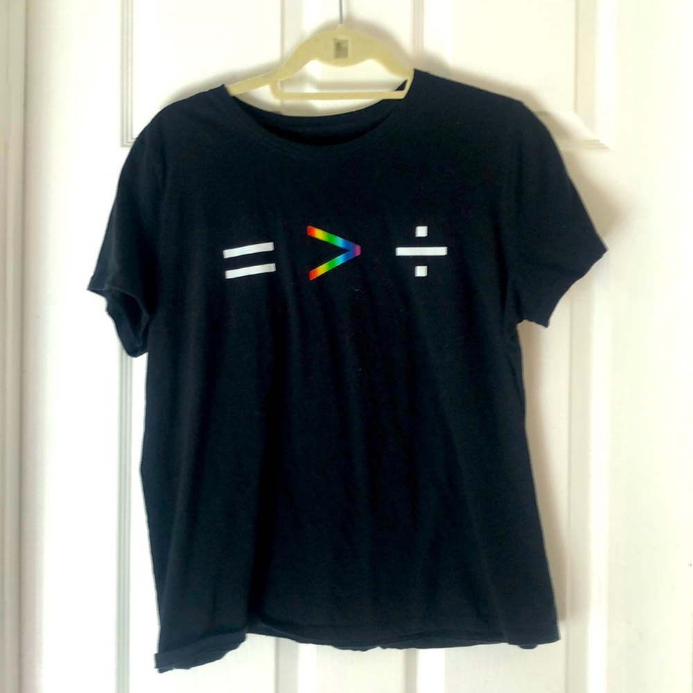 🌻5/$35 🌻 Women’s XL Equality is Greater Than Division Rainbow LGBT Pride Shirt